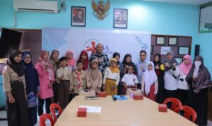 Eyes-Clinic-Goes-to-School-Bantuan-Kacamata-2
