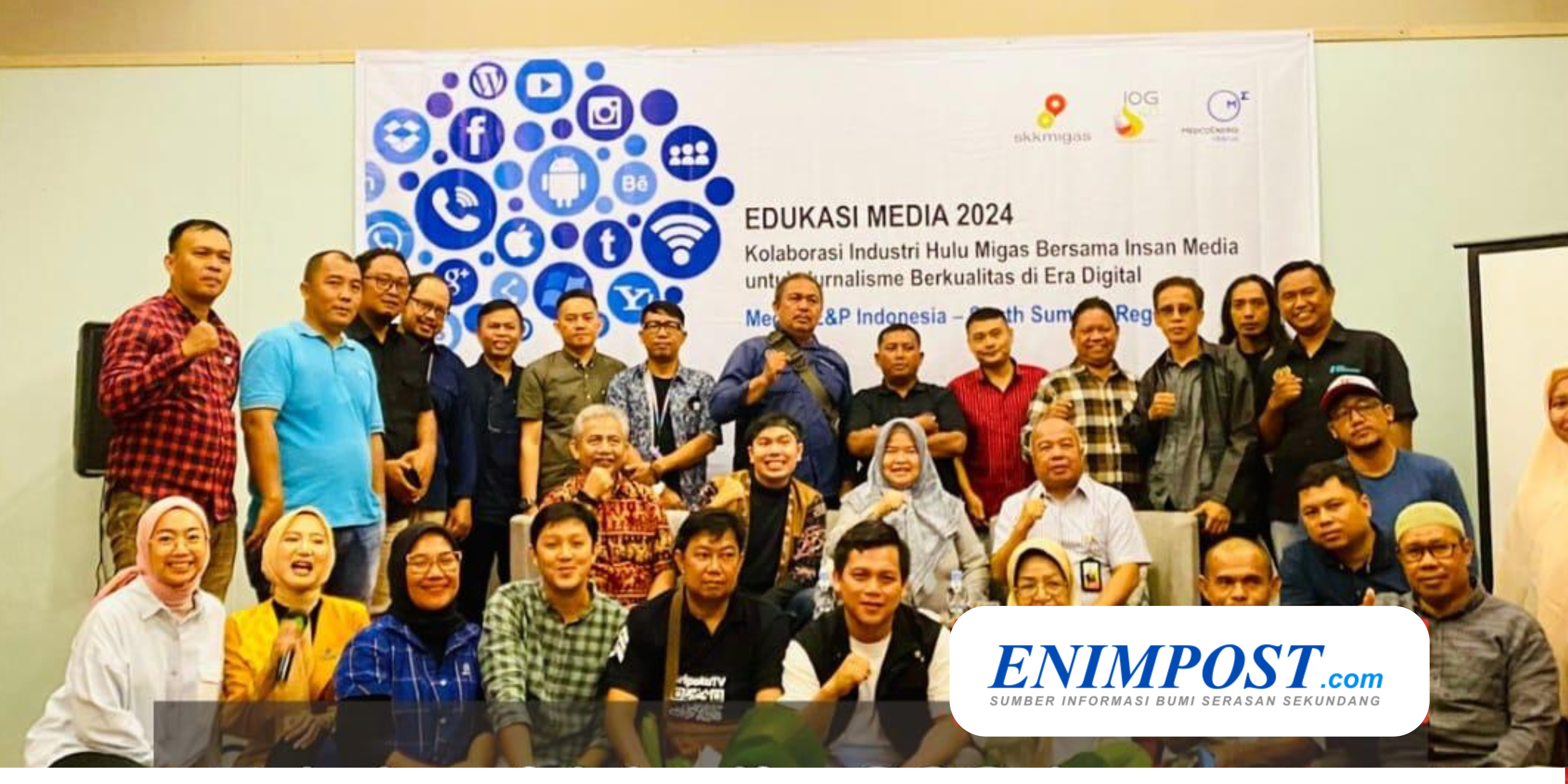 Teks paragraf Anda (8)