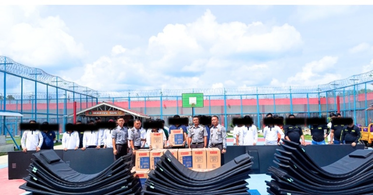 ezgif.com-resize (54)