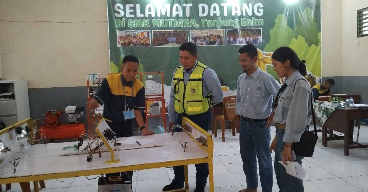 WhatsAppImage2025-02-21at11.46.31-ezgif.com-resize