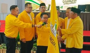 dpd-partai-golkar-muara-enim-ezgif.com-crop